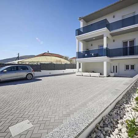 Apartment Lorena Trogir