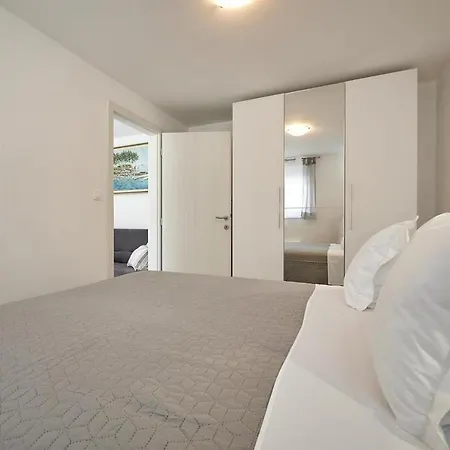 Lorena Apartment Trogir
