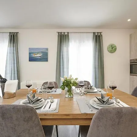 Apartment Lorena *